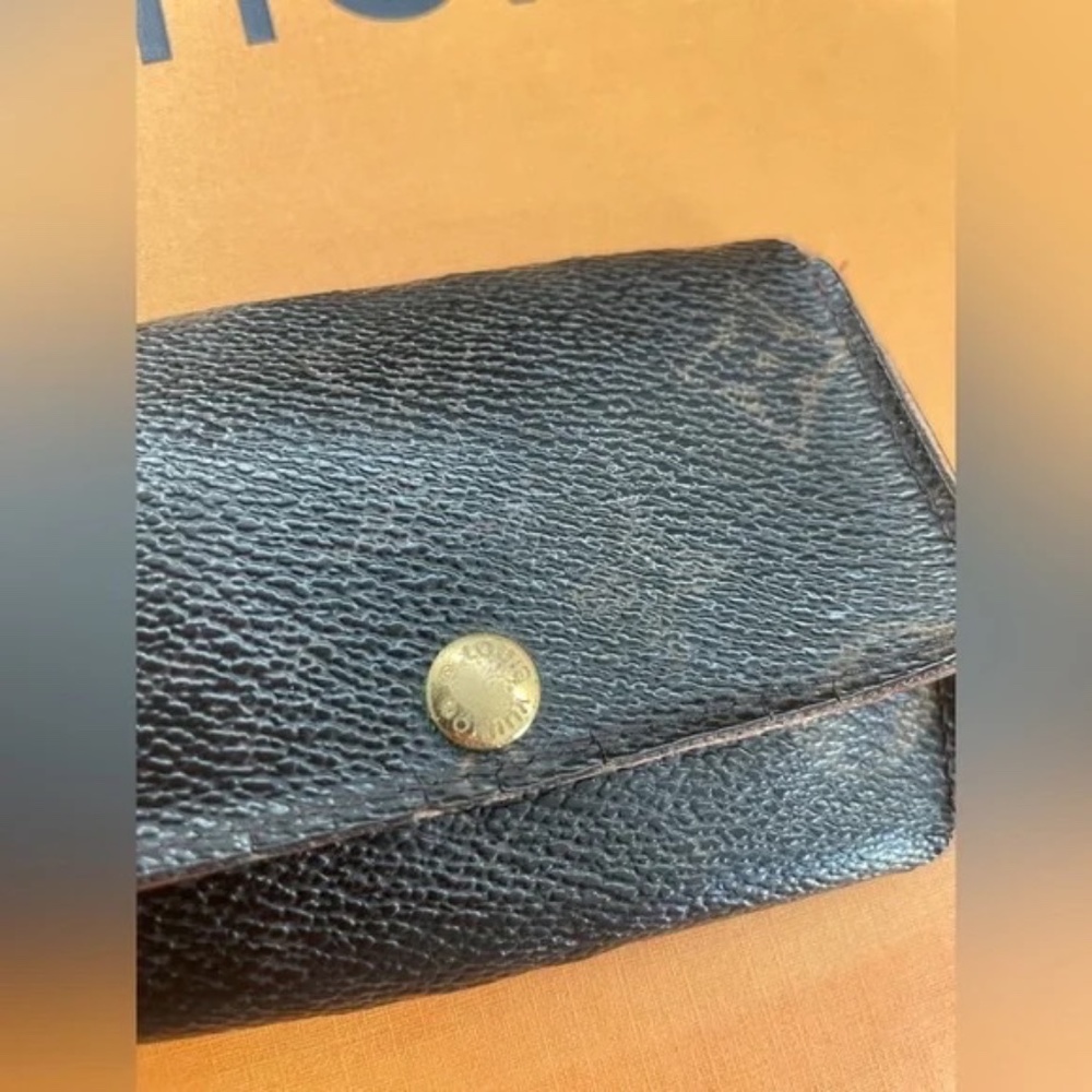 Authentic vintage Louis Vuitton LV Project piece 4 key